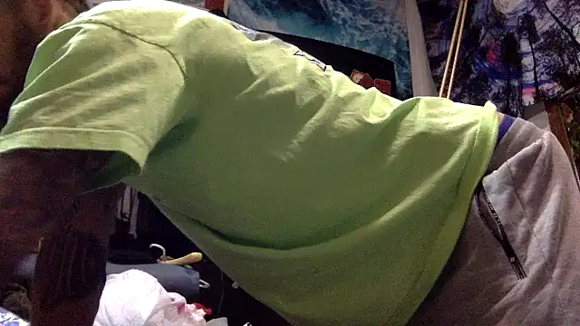 Snapshot of Robriguezxxx chatting on October 24, 2025, 3:36 am Robriguezxxx online show from October 24, 2025, 3:36 am