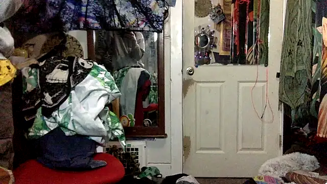 Snapshot of Robriguezxxx chatting on November 10, 2025, 3:05 am Robriguezxxx online show from November 10, 2025, 3:05 am