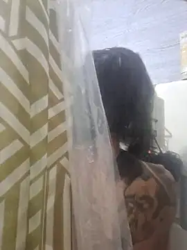 Snapshot of Robriguezxxx chatting on November 20, 2025, 6:13 am Robriguezxxx online show from November 20, 2025, 6:13 am