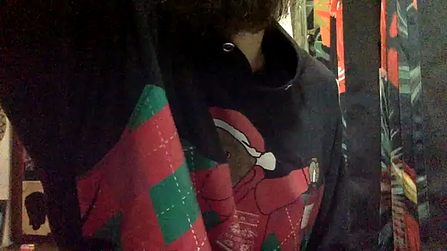 Snapshot of Robriguezxxx chatting on December 1, 2025, 6:29 am Robriguezxxx online show from December 1, 2025, 6:29 am