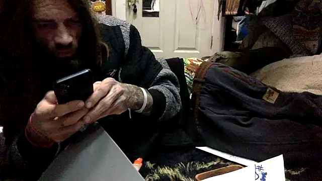 Snapshot of Robriguezxxx chatting on December 14, 2025, 5:35 am Robriguezxxx online show from December 14, 2025, 5:35 am