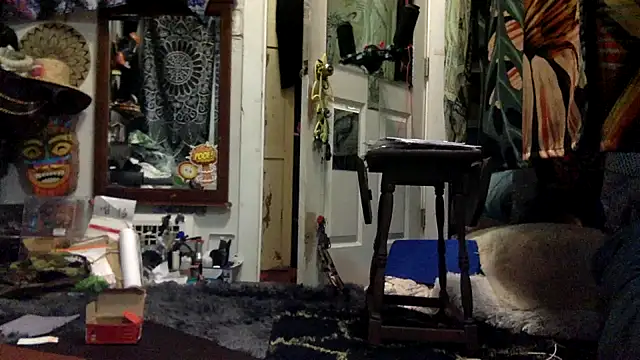 Snapshot of Robriguezxxx chatting on December 18, 2025, 8:20 am Robriguezxxx online show from December 18, 2025, 8:20 am