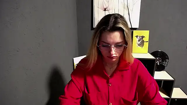 Snapshot of lady_olivia_ chatting on April 24, 2026, 11:56 am lady olivia online show from April 24, 2026, 11:56 am