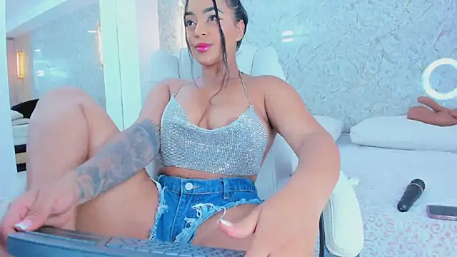 ximena case online show from September 19, 2025, 3:52 am