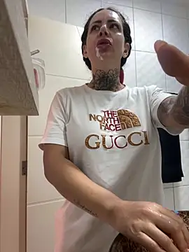 Snapshot of YasmimBrasil chatting on October 30, 2025, 8:16 am YasmimBrasil online show from October 30, 2025, 8:16 am