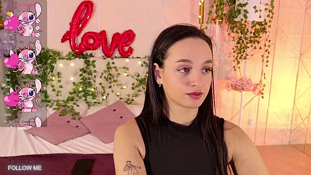 Snapshot of Lolly_Neal chatting on February 22, 2025, 5:02 am Lolly Neal online show from February 22, 2025, 5:02 am