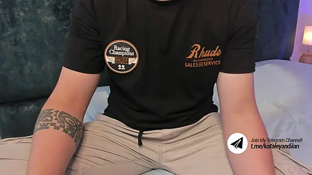 Snapshot of kataleyandliam chatting on February 20, 2025, 7:30 pm kataleyandliam online show from February 20, 2025, 7:30 pm