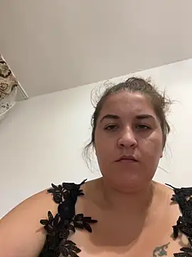 Snapshot of yzabell18 chatting on September 26, 2025, 2:59 am yzabell18 online show from September 26, 2025, 2:59 am