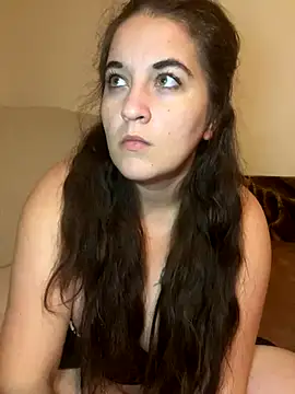 Snapshot of yzabell18 chatting on December 15, 2025, 7:29 pm yzabell18 online show from December 15, 2025, 7:29 pm