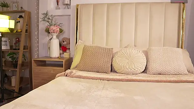 Sary hott online show from March 26, 2026, 11:32 pm