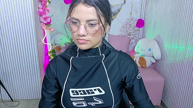 Chiara tay online show from June 6, 2026, 7:29 pm