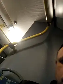 Kedarr97 online show from April 8, 2026, 7:25 pm