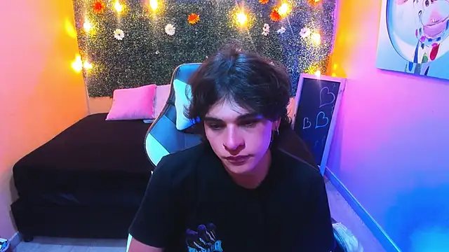 Luke Howland online show from January 27, 2025, 8:49 pm