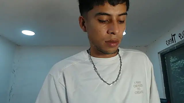 danielitopapuu online show from November 9, 2025, 12:14 pm