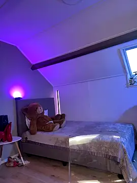 CarolaDrago online show from November 5, 2025, 9:09 am