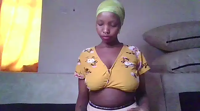 Snapshot of sexxygoldy chatting on March 22, 2025, 10:49 am sexxygoldy online show from March 22, 2025, 10:49 am