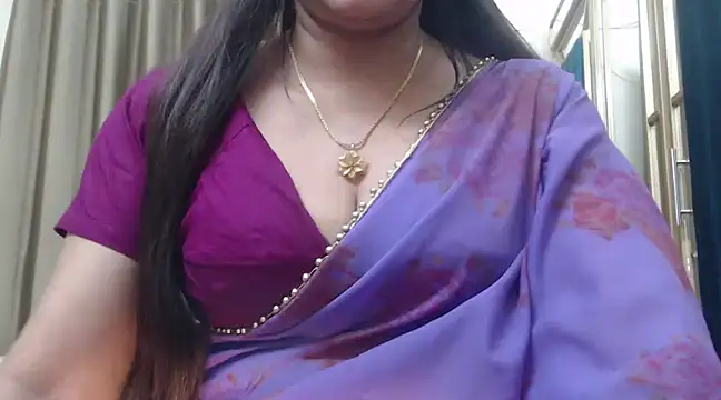 desi-maisa130 online show from December 11, 2024, 4:31 pm