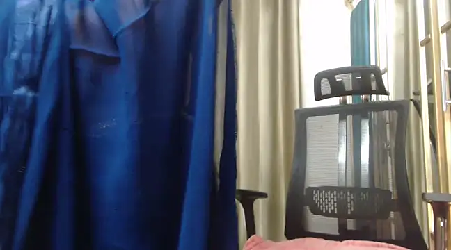 desi-maisa130 online show from January 23, 2025, 7:07 pm