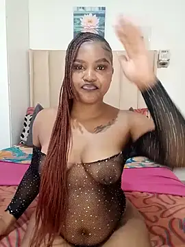 Snapshot of charmainexxx chatting on April 19, 2026, 12:15 pm charmainexxx online show from April 19, 2026, 12:15 pm