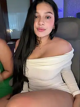 Snapshot of sarasoto_1 chatting on February 16, 2025, 8:33 pm sarasoto 1 online show from February 16, 2025, 8:33 pm