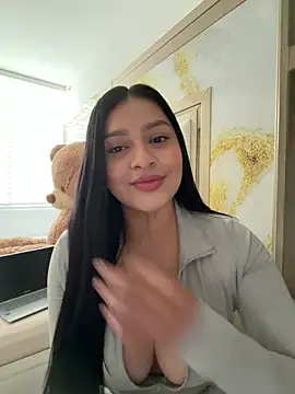 sarasoto 1 online show from February 27, 2026, 2:06 pm