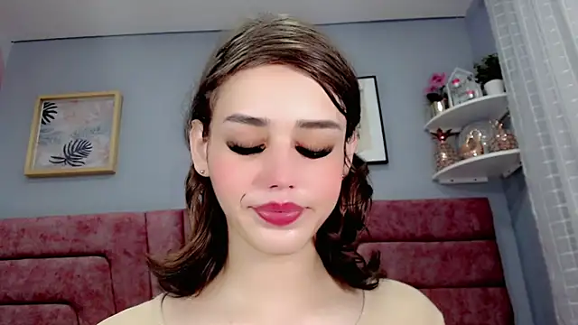 ValeriaAguilar online show from December 16, 2024, 3:54 pm