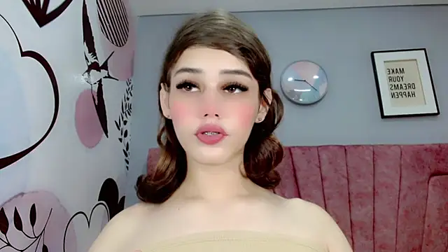 ValeriaAguilar online show from January 15, 2025, 7:55 pm