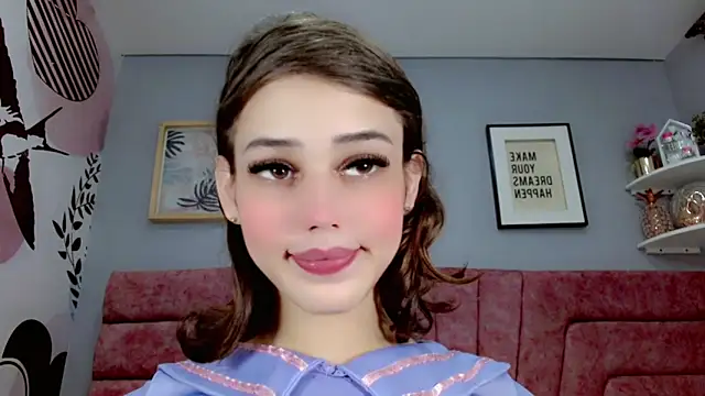 ValeriaAguilar online show from January 21, 2025, 7:17 pm