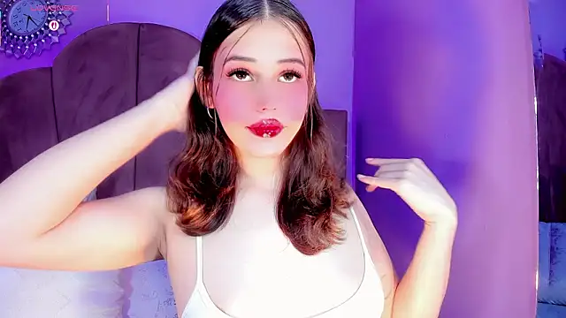 ValeriaAguilar online show from February 21, 2026, 11:28 pm