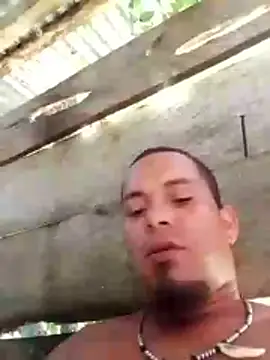 Snapshot of LemonyArcus chatting on December 4, 2025, 8:28 pm LemonyArcus online show from December 4, 2025, 8:28 pm