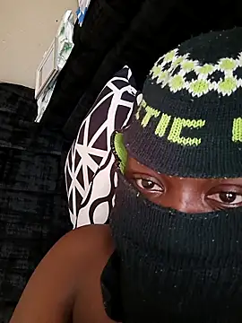 Snapshot of Sexy_girlass chatting on October 23, 2025, 8:35 am Sexy girlass online show from October 23, 2025, 8:35 am