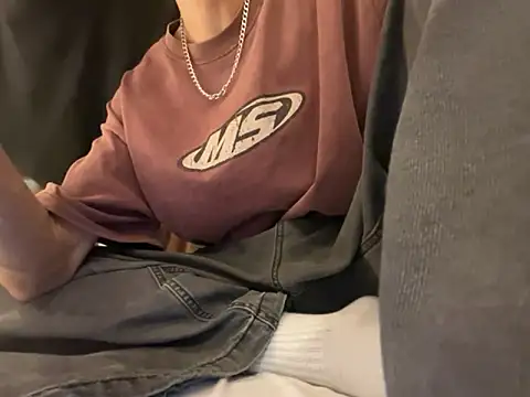 kaikai 0804 online show from November 2, 2025, 4:09 pm