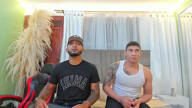 angel adamx online show from December 17, 2025, 11:27 am