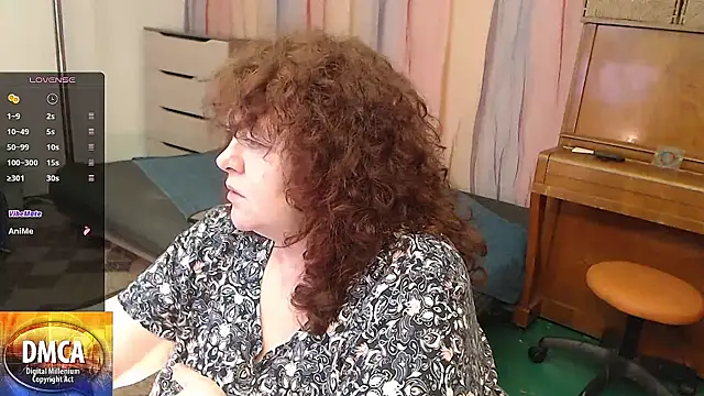 Snapshot of RoseRed69 chatting on February 17, 2025, 12:38 pm RoseRed69 online show from February 17, 2025, 12:38 pm