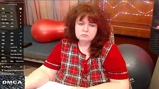 Snapshot of RoseRed69 chatting on March 11, 2025, 10:40 am RoseRed69 online show from March 11, 2025, 10:40 am