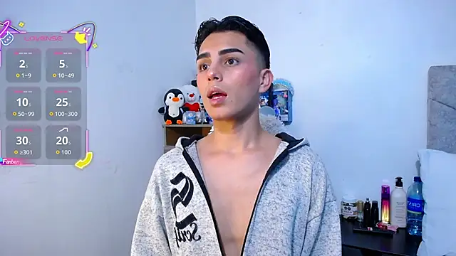 OwenBluee online show from December 3, 2025, 11:58 pm