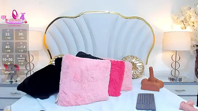 IsabellaKanned online show from March 19, 2025, 4:55 pm