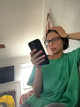 Snapshot of myloveforyouu chatting on March 19, 2025, 4:24 pm myloveforyouu online show from March 19, 2025, 4:24 pm