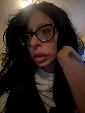 Snapshot of myloveforyouu chatting on December 4, 2025, 1:31 pm myloveforyouu online show from December 4, 2025, 1:31 pm