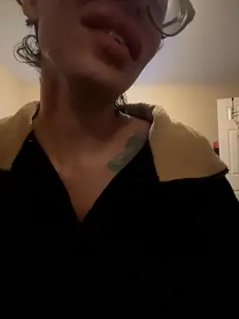 myloveforyouu online show from January 9, 2026, 2:42 pm