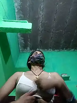 Snapshot of HOTBABITARAJ chatting on March 13, 2025, 5:11 am HOTBABITARAJ online show from March 13, 2025, 5:11 am