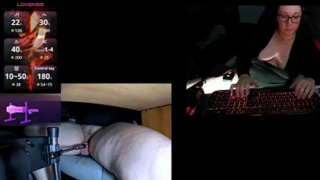 lili-hot-77 online show from March 28, 2026, 7:57 pm