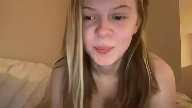 Snapshot of wrenlie chatting on June 18, 2026, 12:00 am wrenlie online show from June 18, 2026, 12:00 am