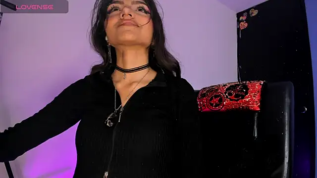 mabel candy online show from December 15, 2024, 3:20 pm