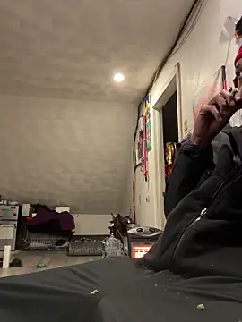 Snapshot of rayyymack chatting on December 25, 2024, 9:43 pm rayyymack online show from December 25, 2024, 9:43 pm