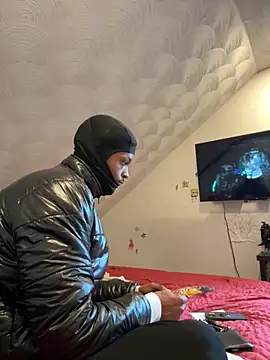 Snapshot of rayyymack chatting on December 1, 2025, 8:47 pm rayyymack online show from December 1, 2025, 8:47 pm