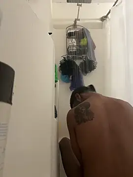 Snapshot of rayyymack chatting on December 14, 2025, 6:56 pm rayyymack online show from December 14, 2025, 6:56 pm