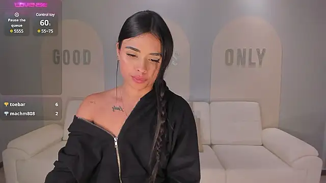 MariaHerrera  online show from December 7, 2024, 6:04 pm