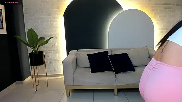 MariaHerrera  online show from November 20, 2025, 7:13 pm