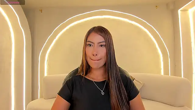 ArianaDumont online show from January 9, 2026, 11:02 am